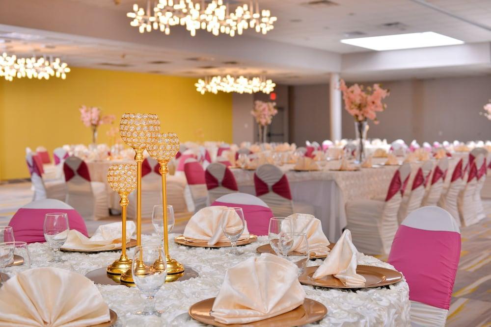 Holiday Inn Dallas-Richardson By Ihg מראה חיצוני תמונה